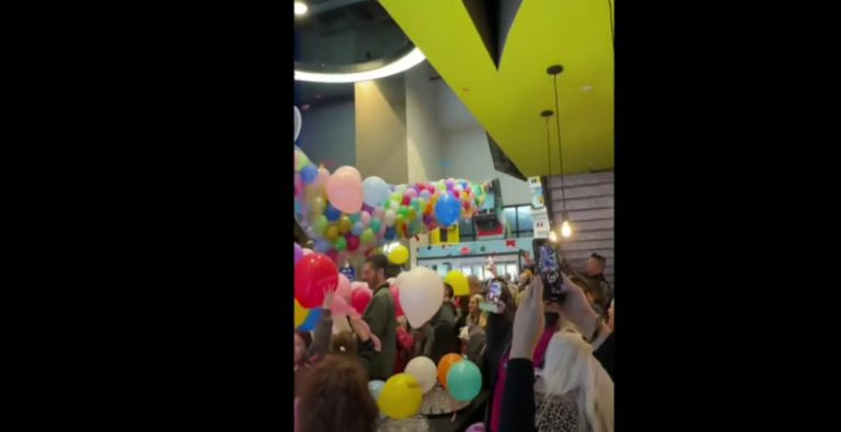 ΗΠΑ: Δέκα άτομα τραυματίστηκαν μετά από κατάρρευση κατασκευής Lego σε πρωτοχρονιάτικη παιδική εκδήλωση