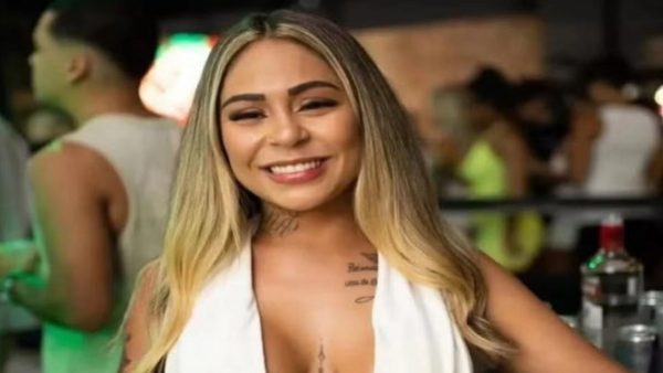 Ατύχημα ή έγκλημα; Πορνοστάρ έπεσε από μπαλκόνι την ώρα που γυρνούσε βίντεο