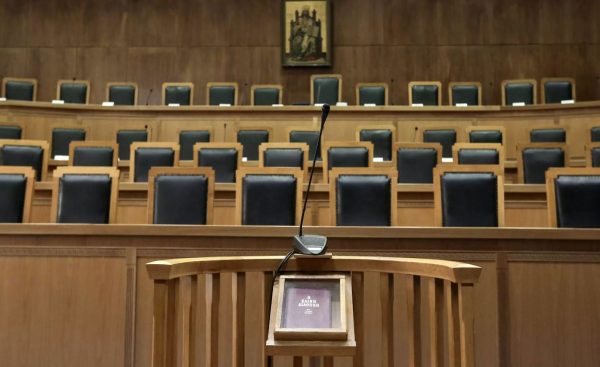 Αποχή των δικηγόρων στις 23 και 24 Ιανουαρίου ζητούν οι δικηγορικοί σύλλογοι