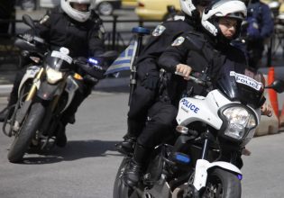 Καταδίωξη 19χρονου στο κέντρο της Αθήνας που οδηγούσε μοτοσυκλέτα χωρίς πινακίδες