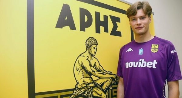 Σίντκλεφ: «Μαθαίνω πολλά από τον Κουέστα»