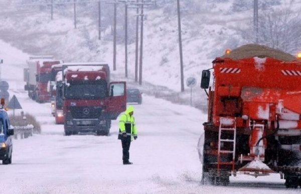Κακοκαιρία: Σε επιφυλακή η Πολιτική Προστασία – Πού αναμένονται πυκνές χιονοπτώσεις