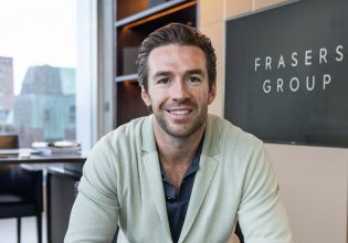 Βρετανία: Νομοθετικός «πέλεκυς» για επιχειρήσεις με προσωπικό σε συμβόλαια μηδενικών ωρών