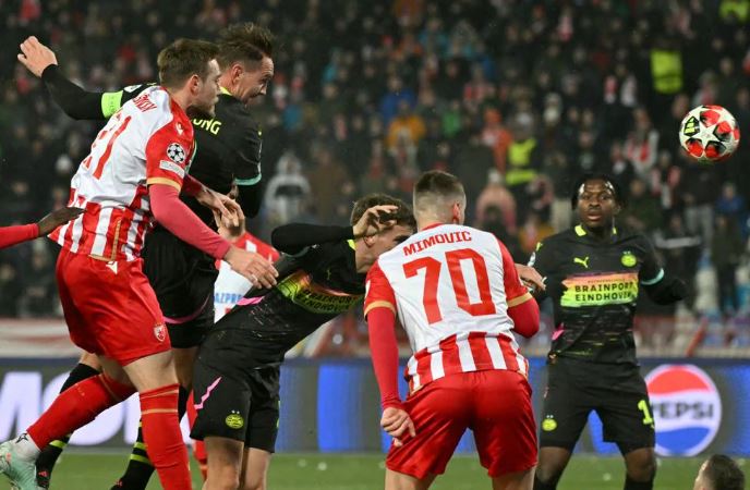 Ερυθρός Αστέρας – Αϊντχόφεν 2-3: Πέρασαν από το Βελιγράδι οι Ολλανδοί (vid)