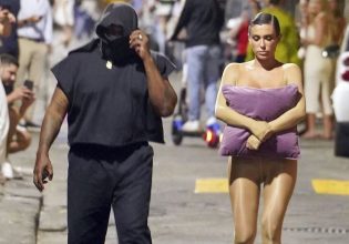 Οι (σχεδόν) γυμνές εμφανίσεις της Μπιάνκα Σενσόρι λένε περισσότερα από τη σιωπή της