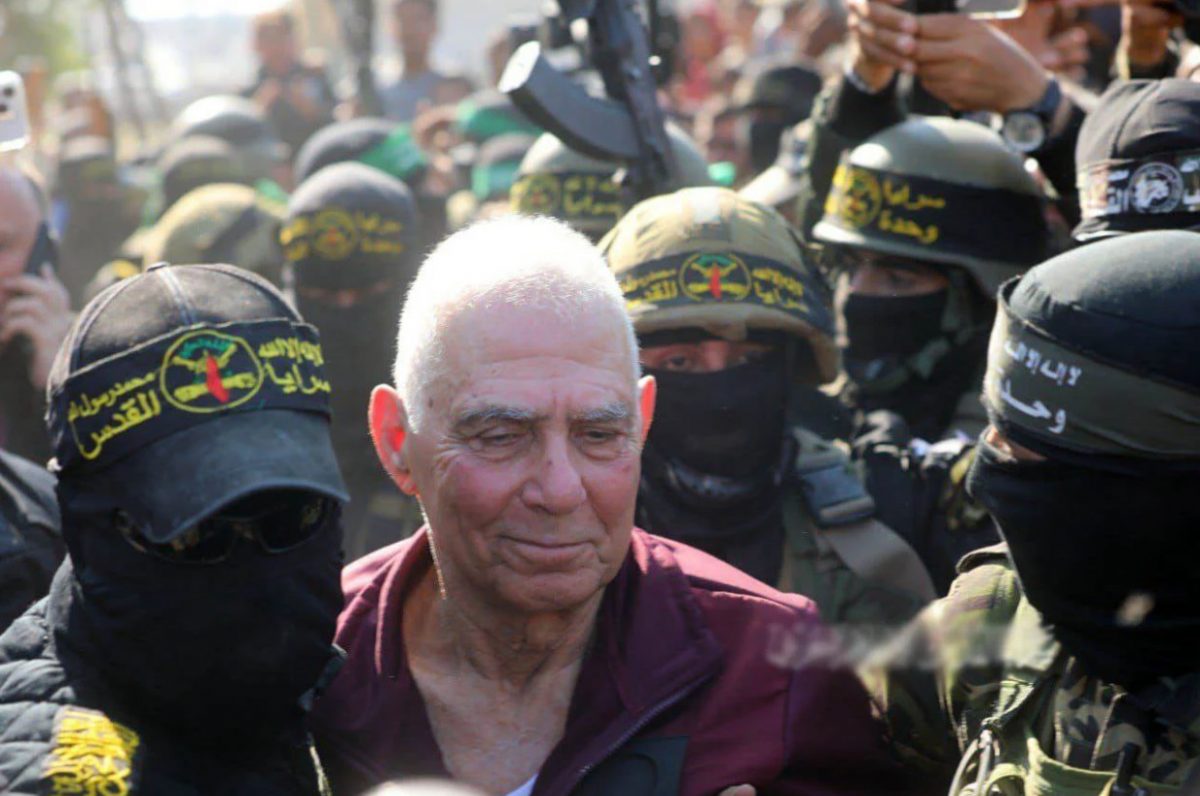 Γάζα: Παλαιστίνιοι μαχητές έφερναν βιβλία στον πρώην όμηρο Γκάντι Μόζες – Κρατούσε ημερολόγιο για 482 ημέρες