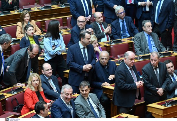 Βουλή: Τι έδειξε η πρώτη ψηφοφορία για εκλογή ΠτΔ – Τα 160 «ναι» στον Τασούλα, οι συμμαχίες και οι εκπλήξεις