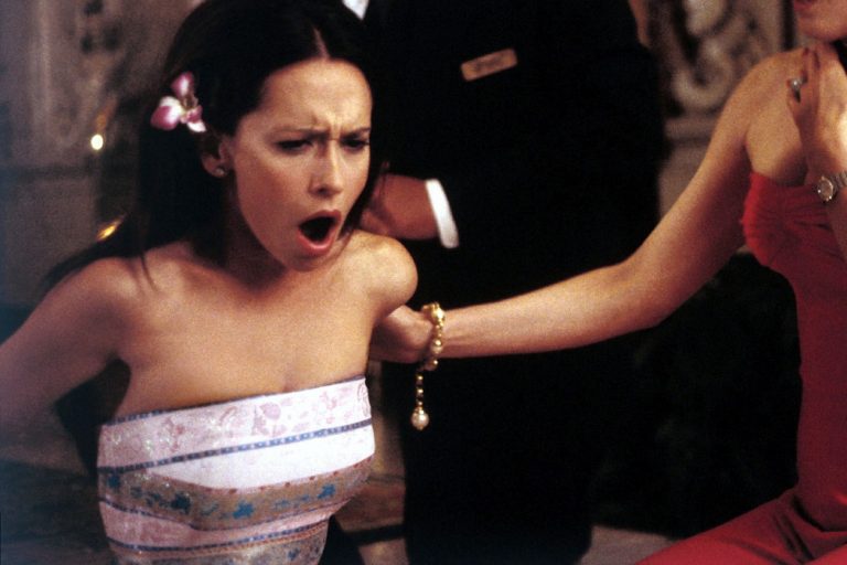 «Είναι αηδιαστικό»: Η Τζένιφερ Λαβ Χιούιτ μίλησε για την σεξουαλικοποίηση του σώματός της όταν ήταν 16 ετών