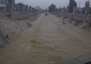 Ωρολογιακή βόμβα ο Κηφισός – Μεγάλος ο κίνδυνος πλημμυρών, ανησυχία για τη στατικότητα της εθνικής οδού