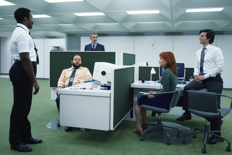 Severance: Ο Μπεν Στίλερ και το gang του κατέκλησαν το Grand Central Station για την προώθηση της 2ης σεζόν