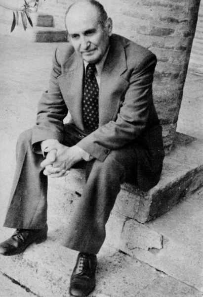 Μενέλαος Λουντέμης: Το μεγαλύτερο άγαλμα είναι λίγη αγαθή, ανθρώπινη μνήμη