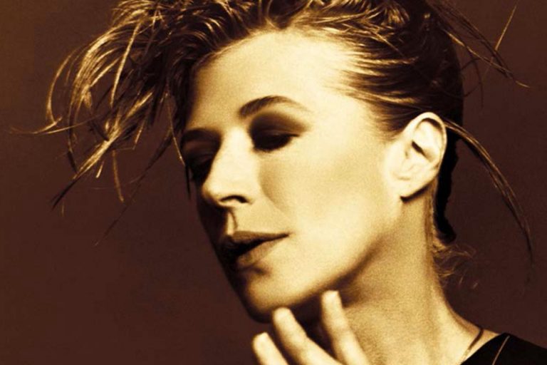 Πέθανε η σπουδαία τραγουδίστρια και ηθοποιός Μαριάν Φέιθφουλ