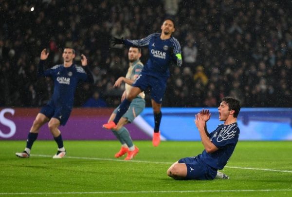 Απείλησε δύο φορές η Παρί Σεν Ζερμέν με Ντουέ και Νέβες (vids)