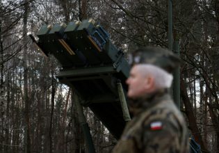 Πολωνία: Στηρίζει Τραμπ στην αύξηση των δαπανών για το ΝΑΤΟ στο 5%