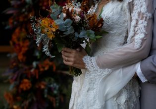 Αυστραλία: Νεαρή έγινε νύφη κατά λάθος – Η παγίδα και η τελετή που έγινε για τους followers