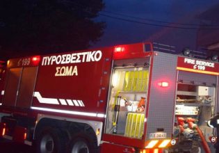 Φωτιά σε αποθήκη στην περιοχή του Ρέντη