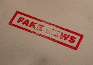 Θα δώσει μάχη η ΕΕ για την αλήθεια στα social media;