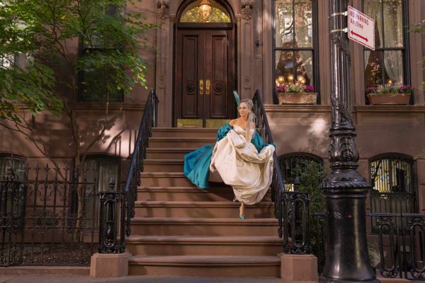 Sex and the city: Πόρτα στους αφηνιασμένους fan της Κάρι Μπράντσο με το νόμο