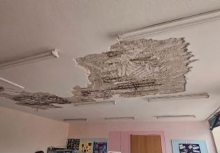 Κοιτούσε τα κορίτσια στο στήθος και τους έταζε καλούς βαθμούς -Πρώην μαθητής του 52χρονου καθηγητή αποκαλύπτει στο in