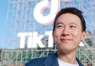 Τι απαντά ο CEO του TikTok για την πιθανή απαγόρευση λειτουργίας του μέσου στις ΗΠΑ