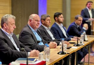 Κρήτη: Τι συζήτησε με τους αγρότες του Ηρακλείου ο Τσιάρας 