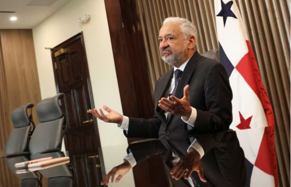 Διώρυγα Παναμά: Η ικανοποίηση των απαιτήσεων του Τραμπ θα προκαλούσε χάος, λέει ο διευθύνων σύμβουλός της