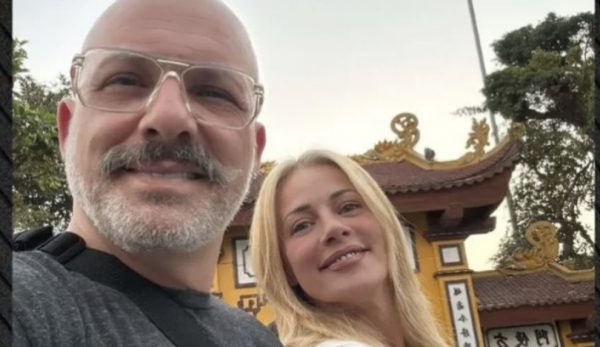Νίκος Μουτσινάς και Ζέτα Μακρυπούλια: Οι εξωτικές διακοπές τους στο Βιετνάμ