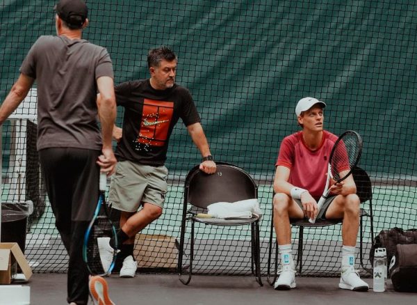 H… αρπαγή από τον Τζόκοβιτς: Ο άνθρωπος πίσω από τις επιτυχίες του Σίνερ (vids+pics)