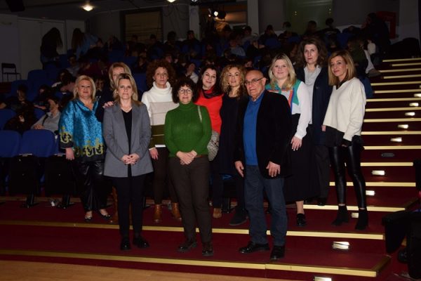 Μαθητές Λυκείων του Δήμου Παπάγου-Χολαργού συζήτησαν για την έμφυλη βία και τις διακρίσεις