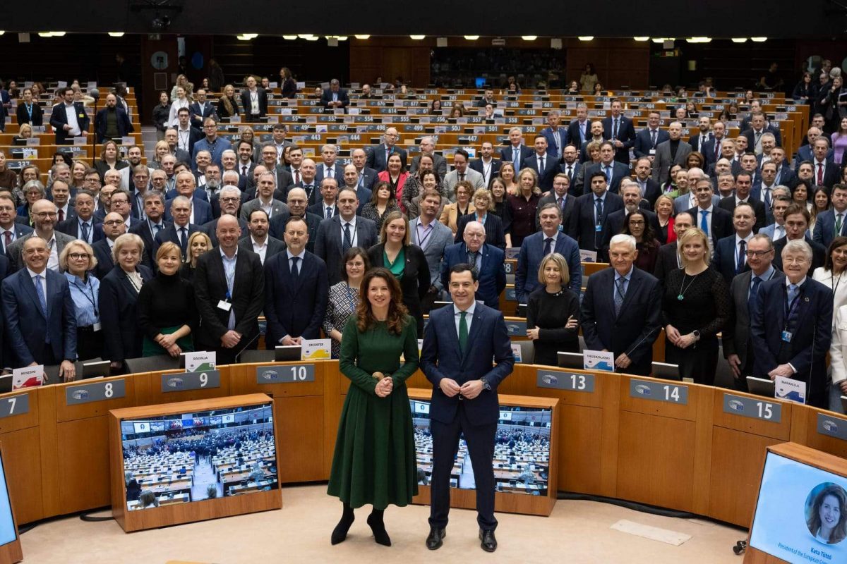 12 μέλη της ελληνικής αντιπροσωπείας σε θέσεις ευθύνης κατά τη νέα θητεία της Επιτροπής των Περιφερειών