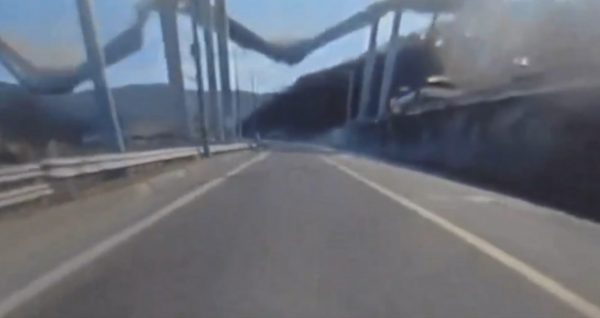 Η στιγμή που γέφυρα υπό κατασκευή καταρρέει στη Νότια Κορέα – Τουλάχιστον 4 εργάτες νεκροί