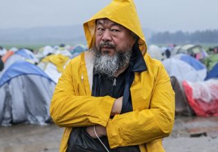 Άι Γουέι Γουέι: «Σήμερα αξίζεις μόνο όσο αξίζει η δουλειά σου. Αυτό είναι άρρωστο»