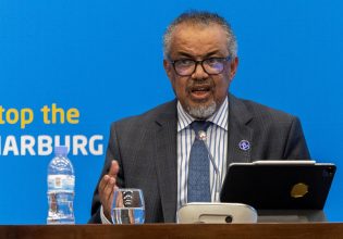 ΠΟΥ: Αντιμέτωπος με ένα αβέβαιο μέλλον μετά την αποχώρηση των ΗΠΑ – «Να σφίξουμε το ζωνάρι»