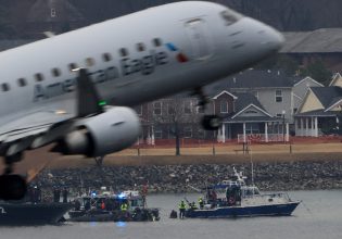 Τραγωδία στην Ουάσινγκτον: Το αεροπλάνο έκανε στροφή προς τα πάνω την τελευταία στιγμή