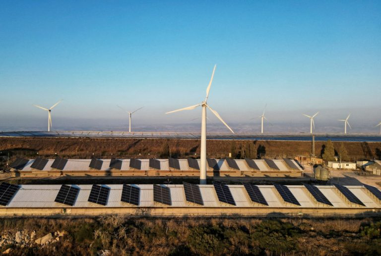 Πράσινη Συμφωνία: Παρά τις πιέσεις, η Κομισιόν επιμένει στους κλιματικούς στόχους