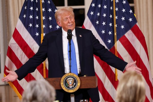 Τραμπ: Μετά τον Μπάιντεν, σχεδιάζει να αφαιρέσει τις άδειες ασφαλείας και των Μπλίνκεν, Σάλιβαν 