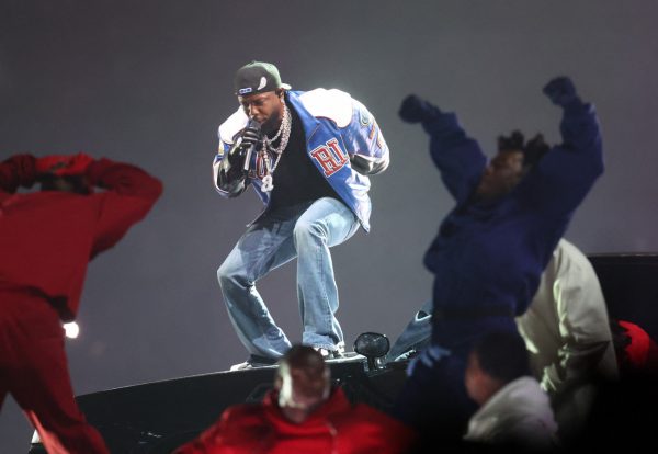 «Το κομμάτι που αγαπούν να μηνύουν»: Ο Κέντρικ Λαμάρ απέφυγε τη λέξη «παιδόφιλος» για τον Drake στο κομμάτι Not Like Us