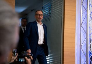 Αυστρία: Προς νέες εκλογές μετά τις αποτυχημένες συνομιλίες της ακροδεξιάς για σχηματισμό κυβέρνησης