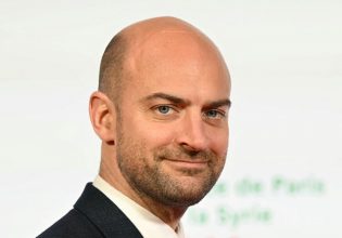 Γαλλία: Στον δρόμο που χάραξε ο Τραμπ για το μεταναστευτικό – Η πρόταση στην Ε.Ε.