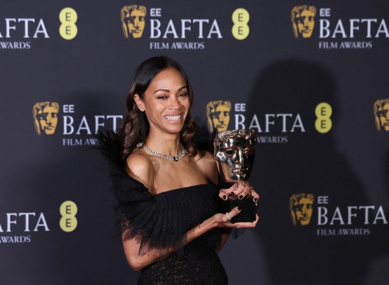 BAFTA 2025: Η Ζόε Σαλντάνα μιλά για τον σύζυγό της καθώς βραβεύεται – «Είσαι τόσο όμορφος»