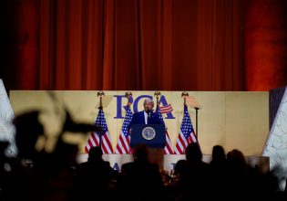 ΗΠΑ: «Ριζοσπαστική αριστερή οργάνωση» αποκάλεσε ο Τραμπ το Associated Press