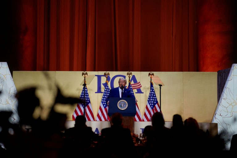 ΗΠΑ: «Ριζοσπαστική αριστερή οργάνωση» αποκάλεσε ο Τραμπ το Associated Press