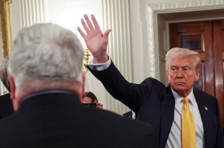 Trumponomics: Πληθωρισμός, επιτόκια και δασμοί «πληγώνουν» τους καταναλωτές