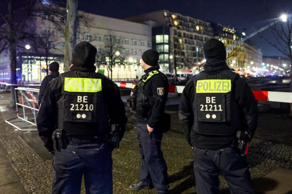 Βερολίνο: Ποιος είναι ο ύποπτος για την επίθεση με μαχαίρι