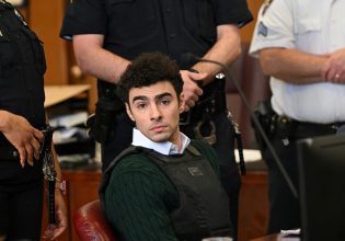 O Λουίτζι Μαντζιόνε στους υποστηρικτές του: «Μην στέλνετε τόσες φωτογραφίες, τις βλέπουν οι αρχές»