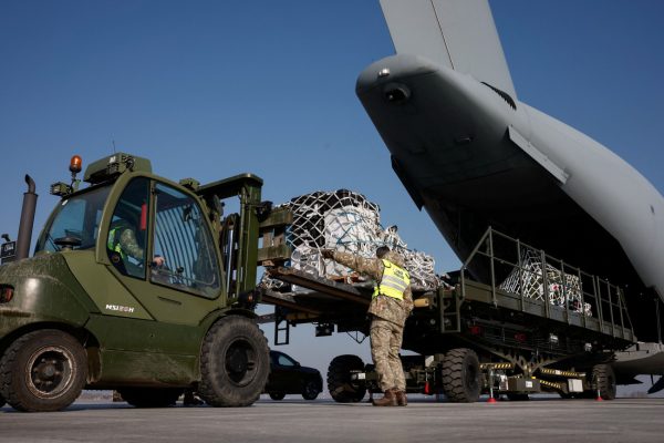 Ευρώπη: Μπορεί ακόμη να υπολογίζει στη βοήθεια των ΗΠΑ για την άμυνά της; – Τι είναι το Άρθρο 5 του ΝΑΤΟ