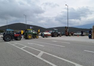 Αγρότες: Συμβολικός αποκλεισμός του δρόμου Λάρισας – Αγιάς και δωρεάν μήλα στους διερχόμενους οδηγούς