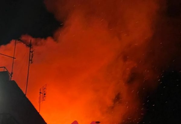 Φωτιά σε ξενοδοχείο στην Κατερίνη – Εκτενείς υλικές ζημιές