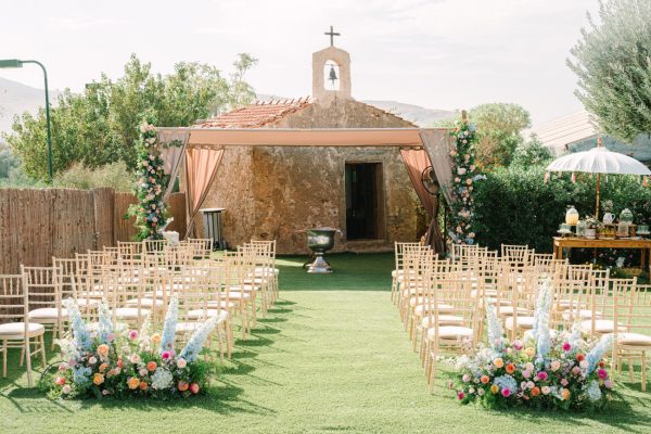 Οι νέοι γονείς ψηφίζουν αρχαίους για τα ονόματα των παιδιών τους