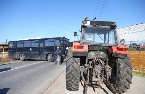 Θεσσαλονίκη: Με τρακτέρ οι αγρότες για την ομιλία Μητσοτάκη – Απαγορευτικό από την ΕΛ.ΑΣ
